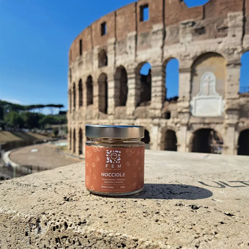 immagine di uno shooting di FEM nocciole